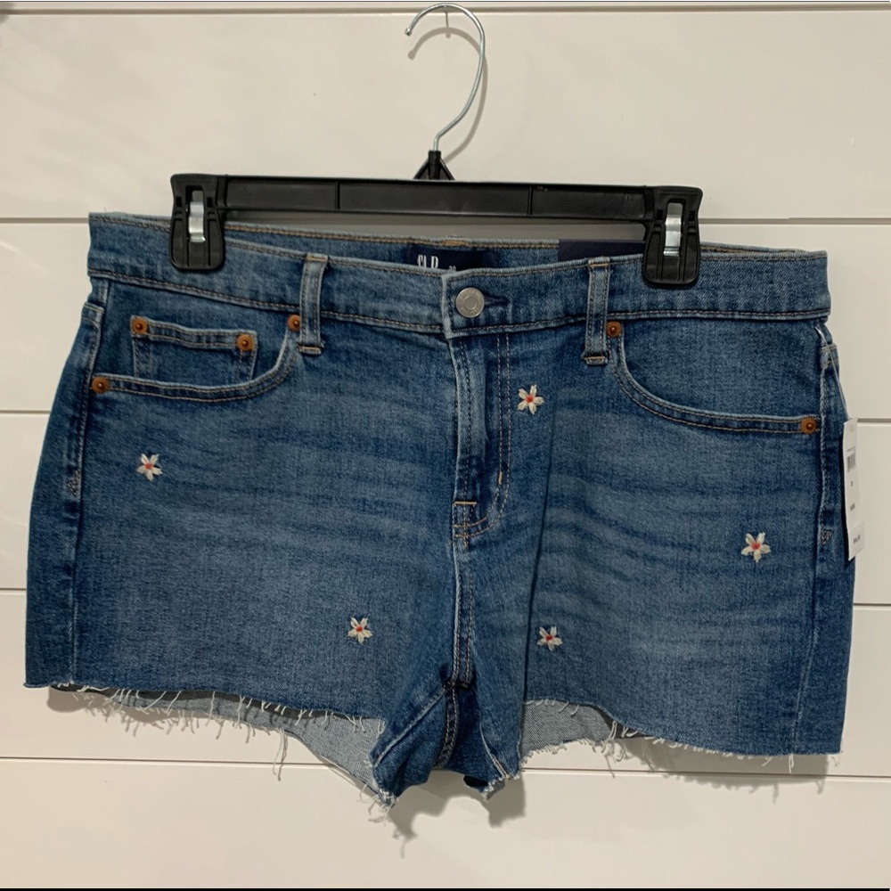 GAP daisy jean shorts, NWT